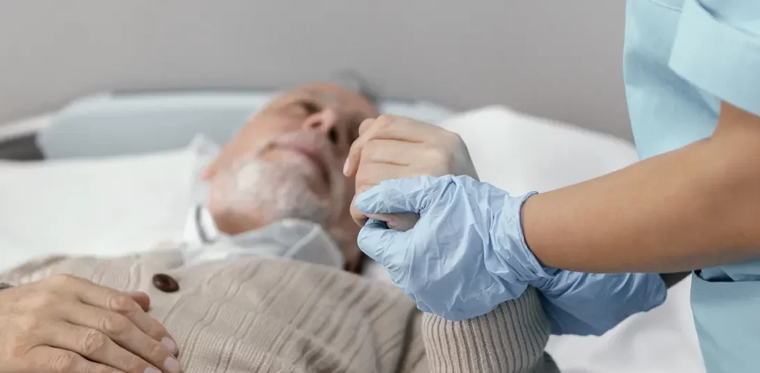 Geriatría con Enfoque en Cuidados Paliativos